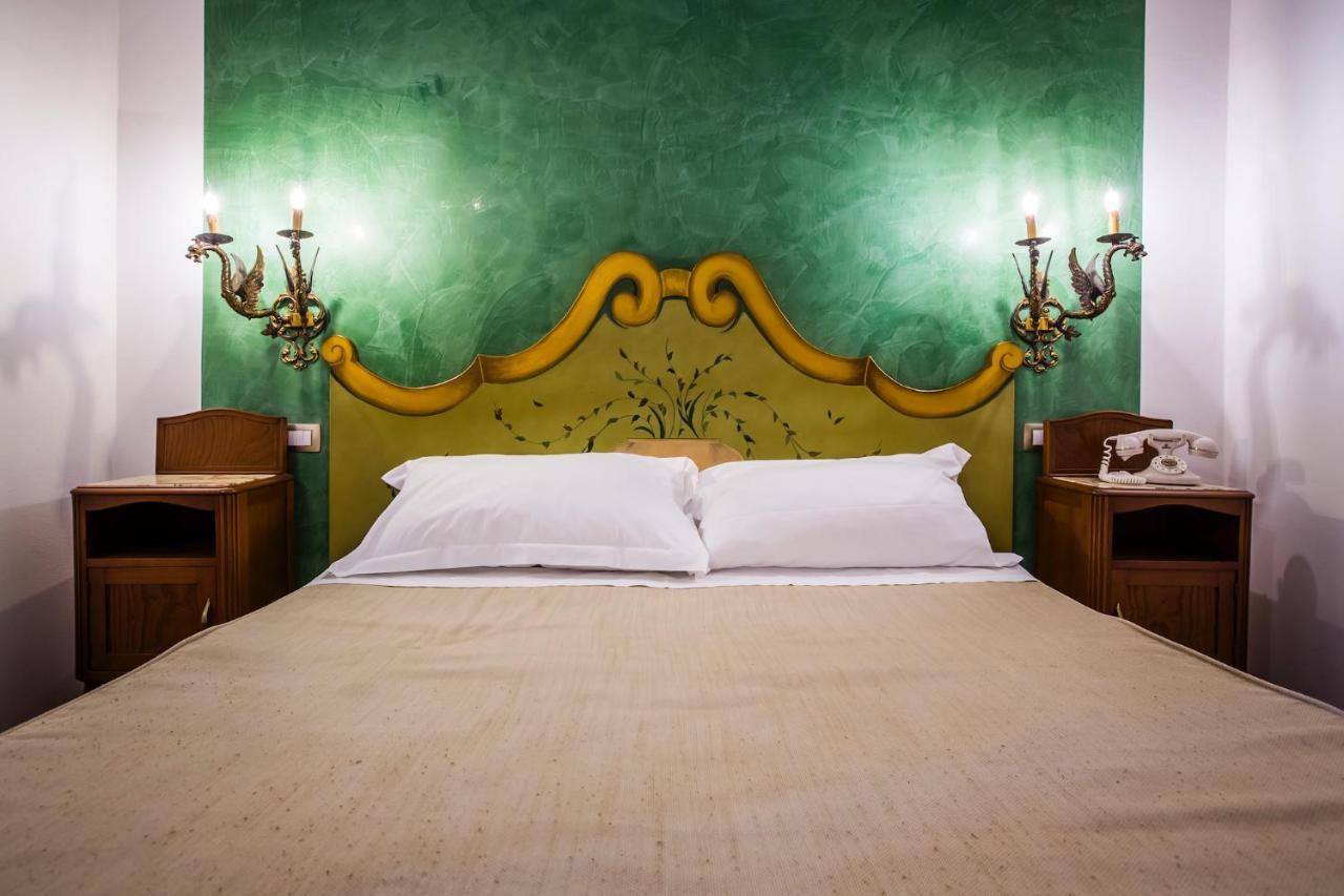 Bed and Breakfast Palazzo Giunta - Porta Marina Ortigia à Syracuse Extérieur photo