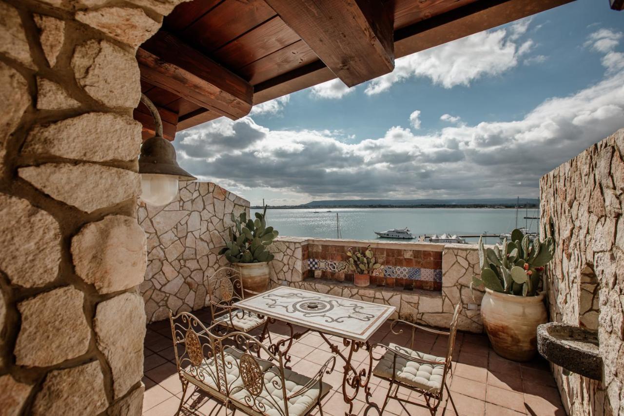 Bed and Breakfast Palazzo Giunta - Porta Marina Ortigia à Syracuse Extérieur photo