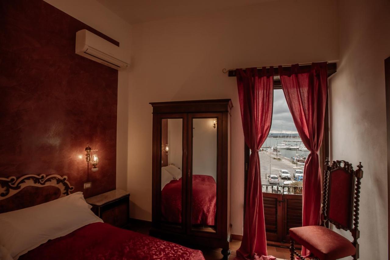 Bed and Breakfast Palazzo Giunta - Porta Marina Ortigia à Syracuse Extérieur photo