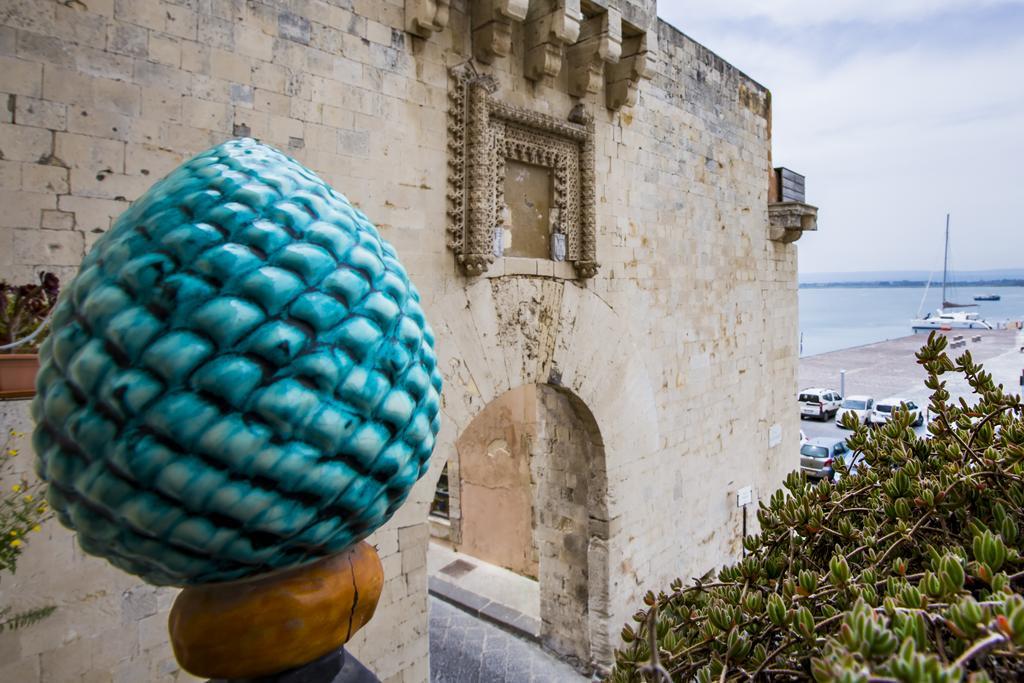 Bed and Breakfast Palazzo Giunta - Porta Marina Ortigia à Syracuse Extérieur photo