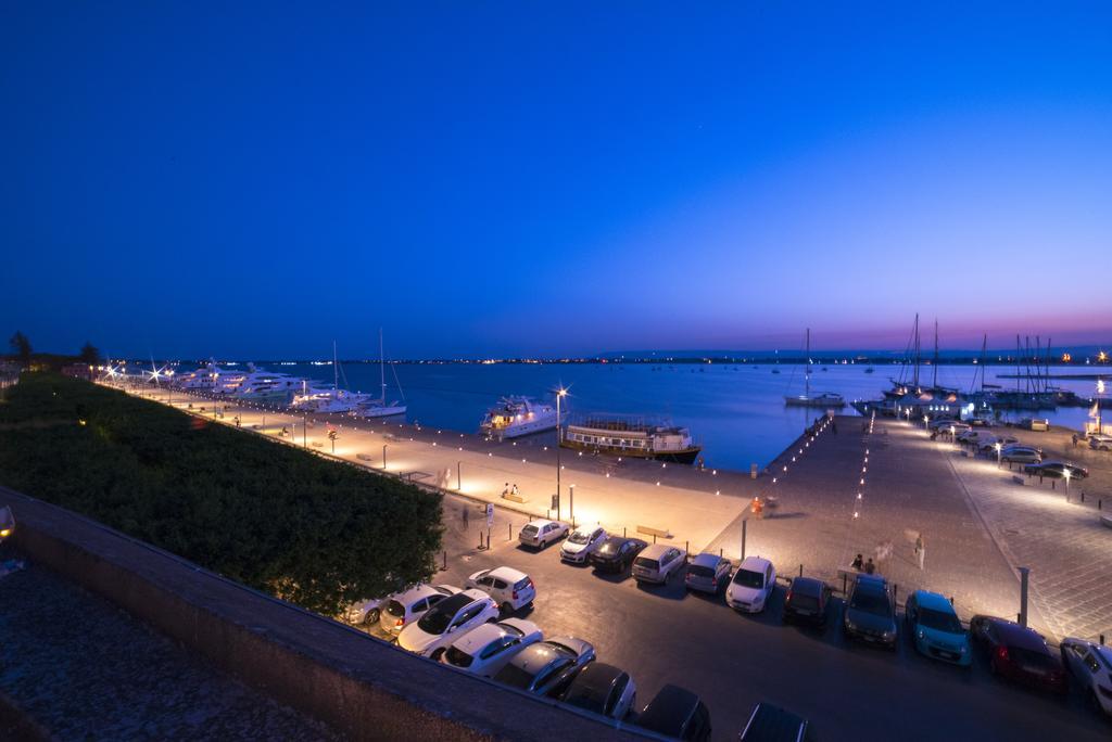Bed and Breakfast Palazzo Giunta - Porta Marina Ortigia à Syracuse Extérieur photo